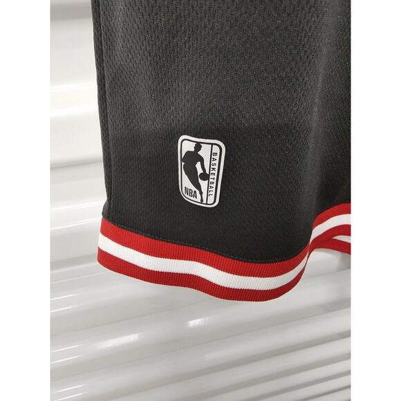 NBA Men's Officially Licensed Mesh Training Shorts | Black | Medium - Picture 3 of 5